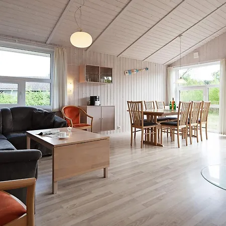 6 Person In * グレーミッツ